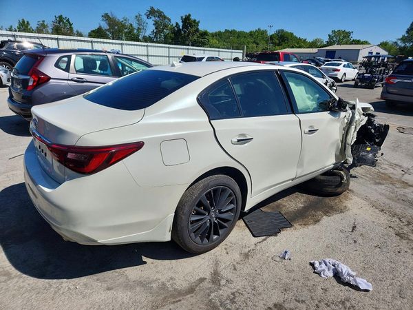 2018 INFINITI Q50