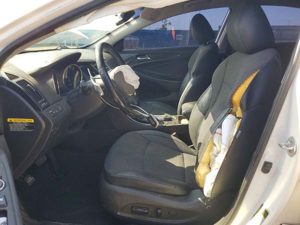 2014 HYUNDAI SONATA