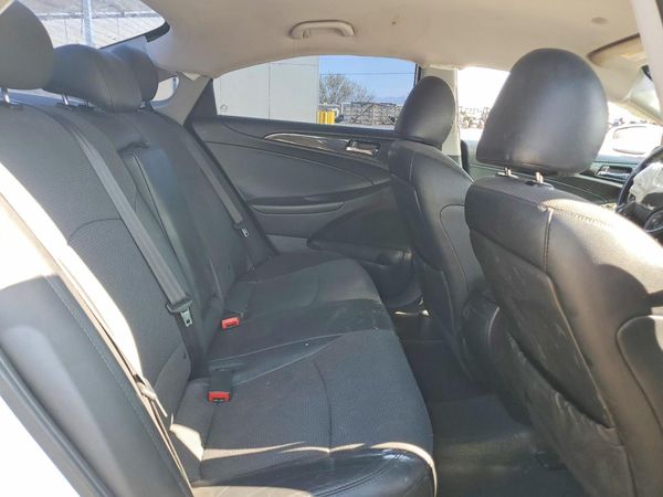 2014 HYUNDAI SONATA