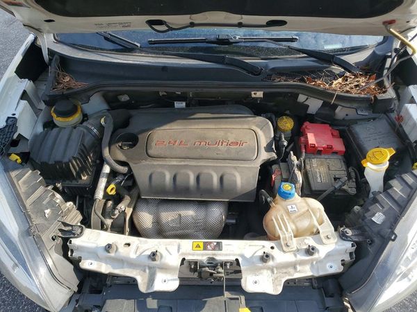 2020 RAM PROMASTER CITY ST — Engine bay