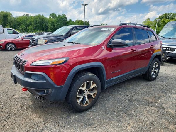 2014 JEEP CHEROKEE Trailhawk — Front 3/4