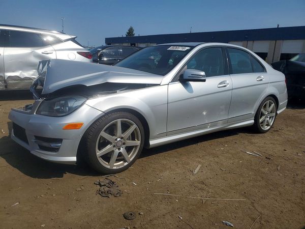 2014 MERCEDES-BENZ C