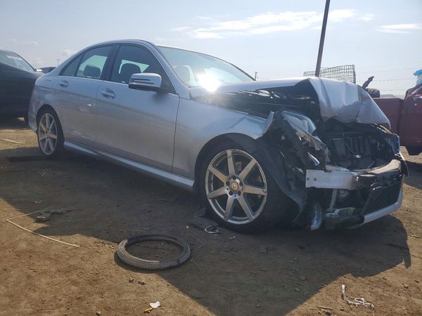 2014 MERCEDES-BENZ C