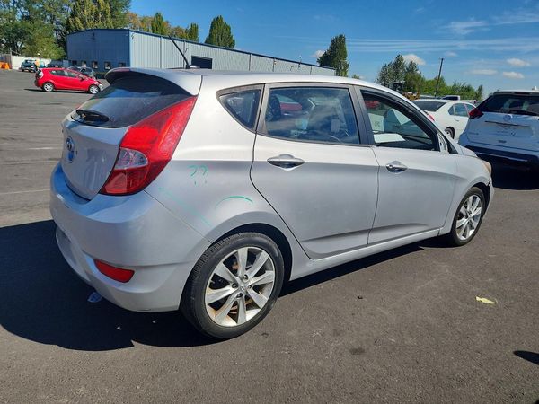 2012 HYUNDAI ACCENT GLS (Middle grade)