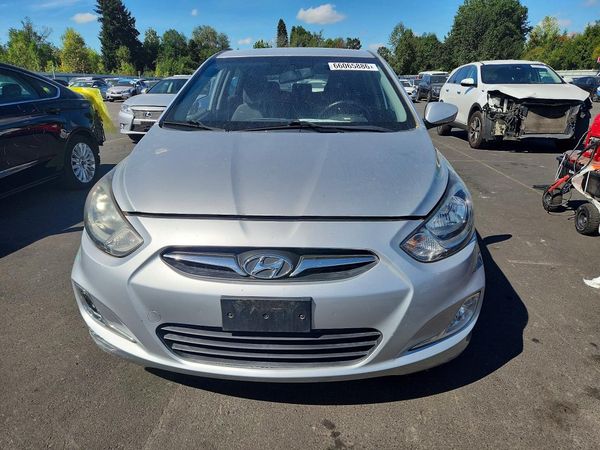 2012 HYUNDAI ACCENT GLS (Middle grade)