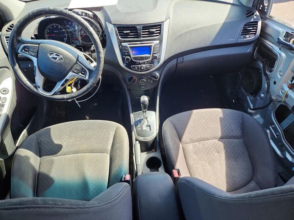 2012 HYUNDAI ACCENT GLS (Middle grade)