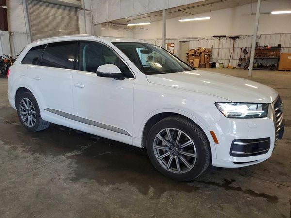 2018 AUDI Q7 quattro Premium Plus