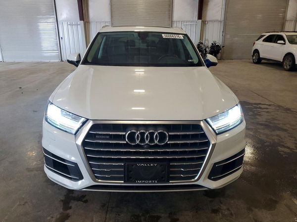 2018 AUDI Q7 quattro Premium Plus