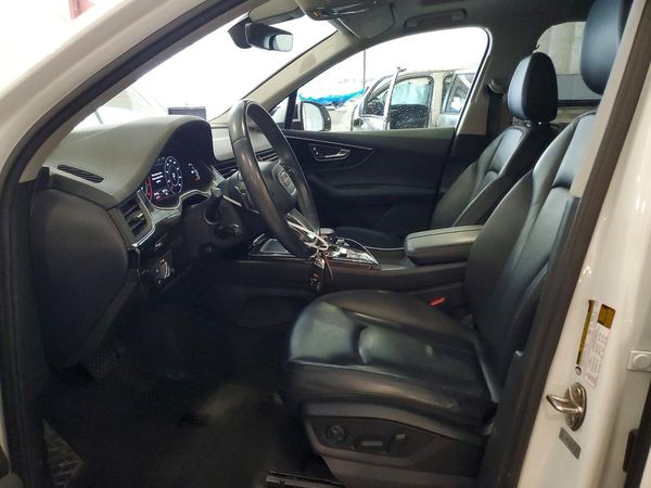 2018 AUDI Q7 quattro Premium Plus