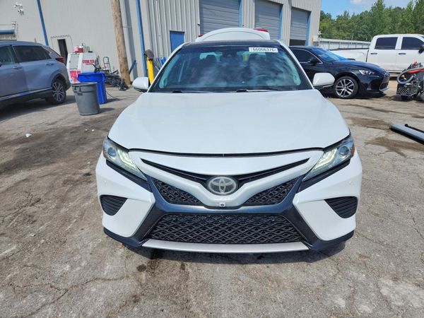 2018 TOYOTA CAMRY XSE