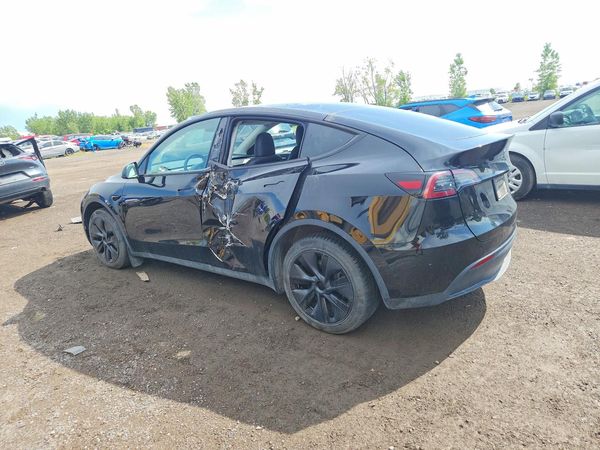 2024 TESLA MODEL Y