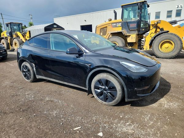 2024 TESLA MODEL Y