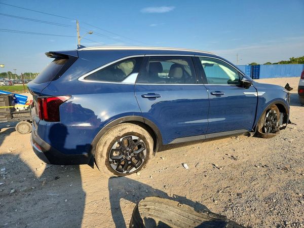 2025 KIA SORENTO