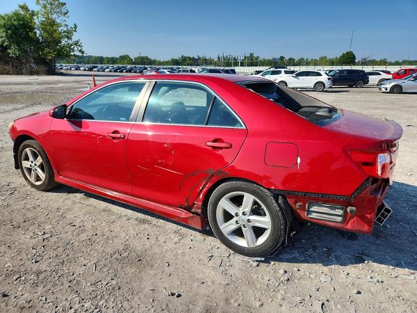 2014 TOYOTA CAMRY
