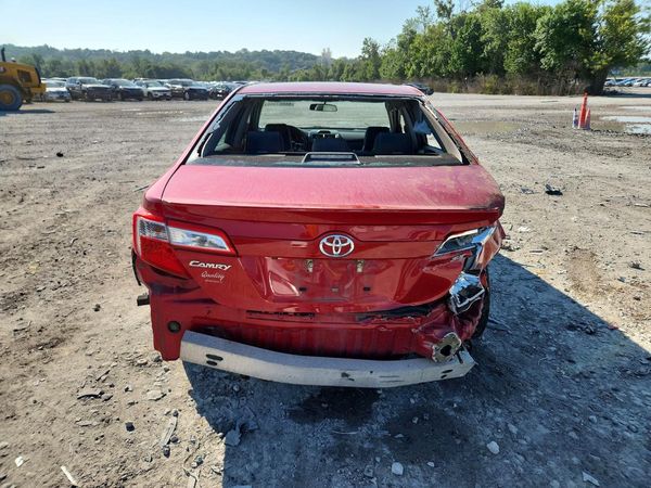 2014 TOYOTA CAMRY