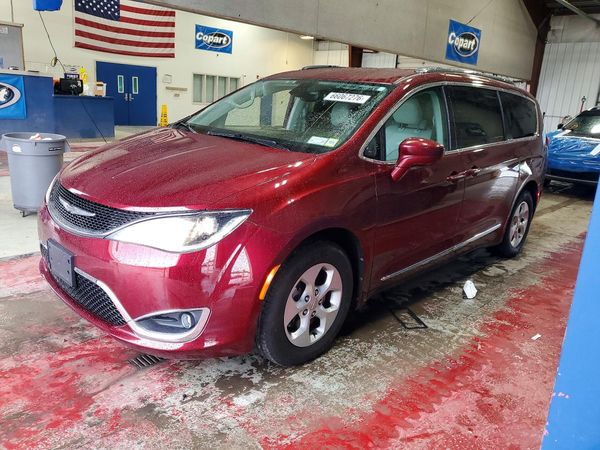 2017 CHRYSLER PACIFICA Touring L Plus