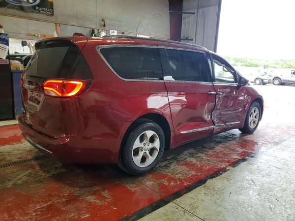 2017 CHRYSLER PACIFICA Touring L Plus