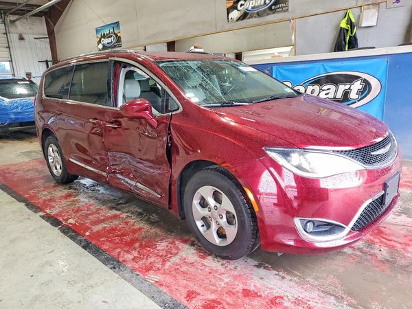 2017 CHRYSLER PACIFICA Touring L Plus