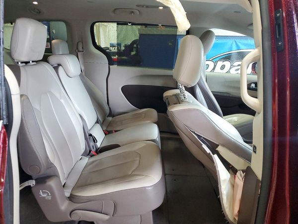 2017 CHRYSLER PACIFICA Touring L Plus
