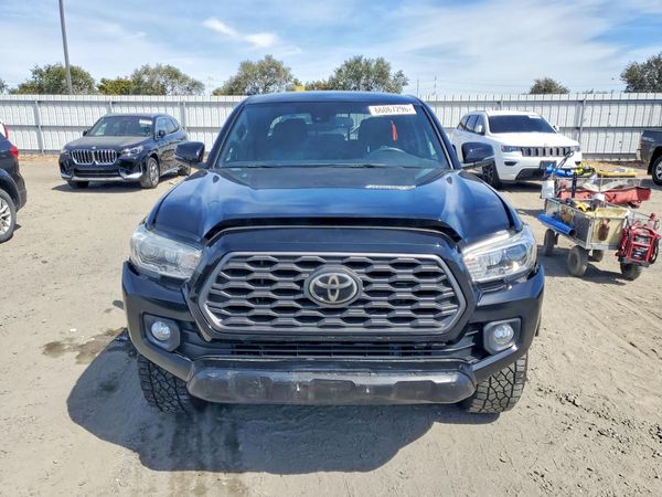 2020 TOYOTA TACOMA SR5
