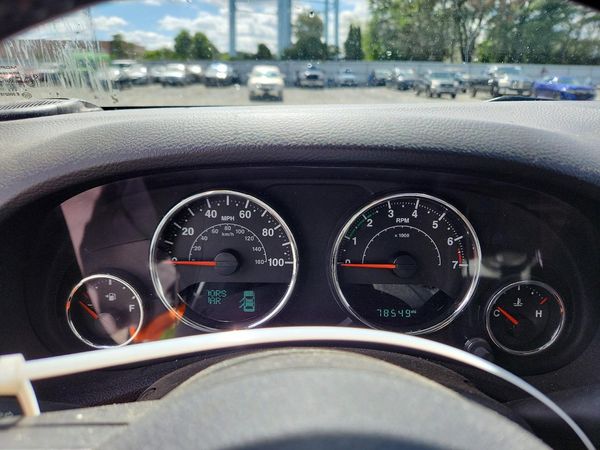 2017 JEEP WRANGLER UNLIMITED SPORT 4X4