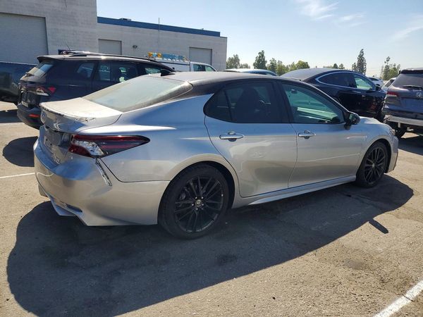 2022 TOYOTA CAMRY
