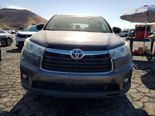 2016 TOYOTA HIGHLANDER