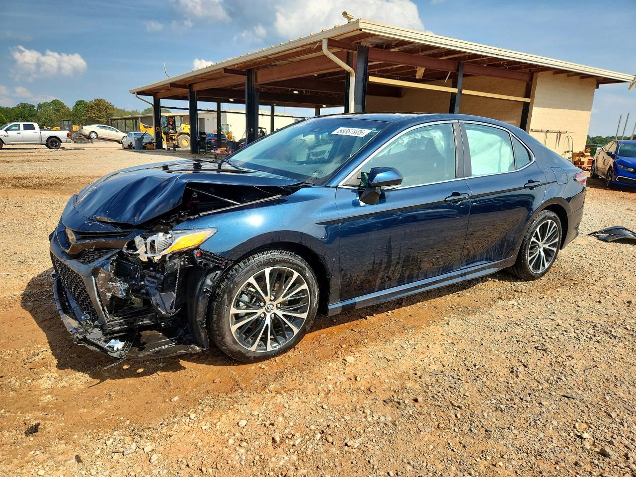 2018 TOYOTA CAMRY