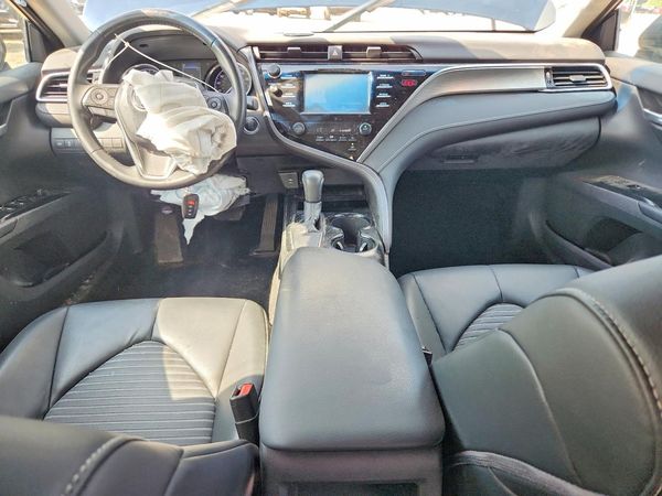 2018 TOYOTA CAMRY