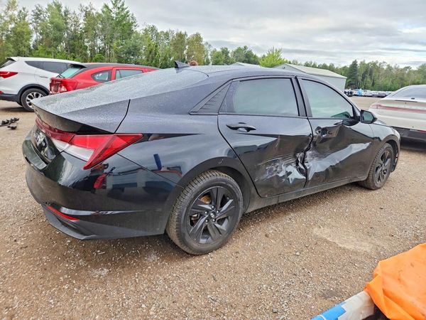 2022 HYUNDAI ELANTRA SEL