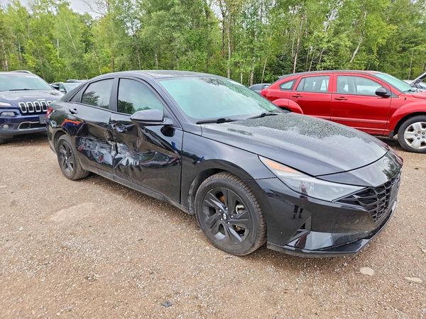 2022 HYUNDAI ELANTRA SEL