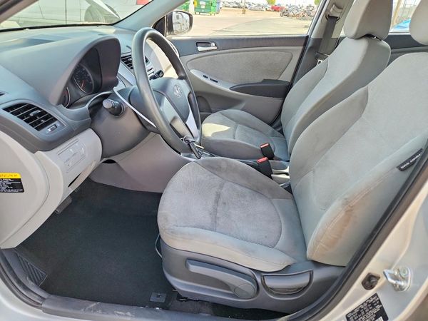 2013 HYUNDAI ACCENT