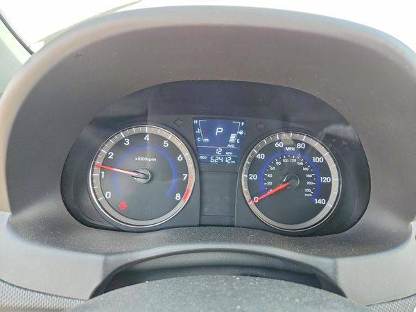 2013 HYUNDAI ACCENT