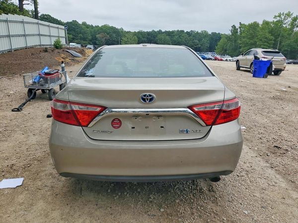 2015 TOYOTA CAMRY SOLA Hybrid