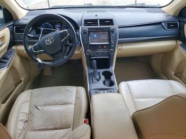 2015 TOYOTA CAMRY SOLA Hybrid