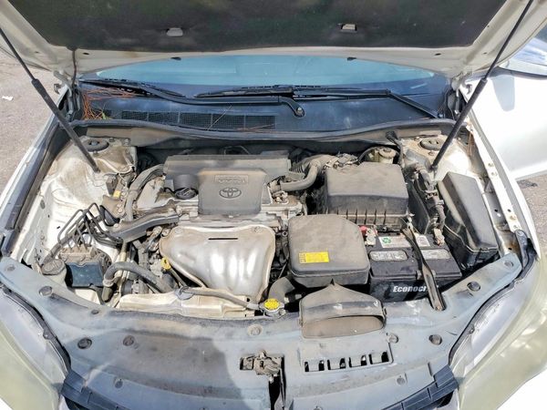 2015 TOYOTA CAMRY