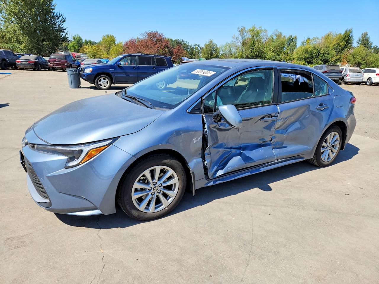 2025 TOYOTA COROLLA LE, XLE, SE — Front 3/4