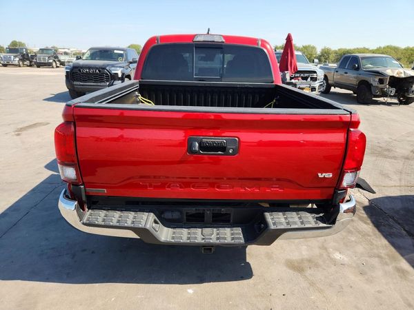 2019 TOYOTA TACOMA SR5