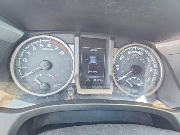 2019 TOYOTA TACOMA SR5