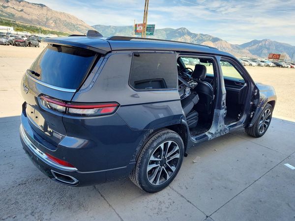 2022 JEEP GRAND CHEROKEE Overland
