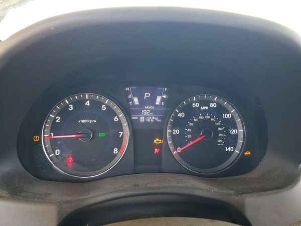 2012 HYUNDAI ACCENT