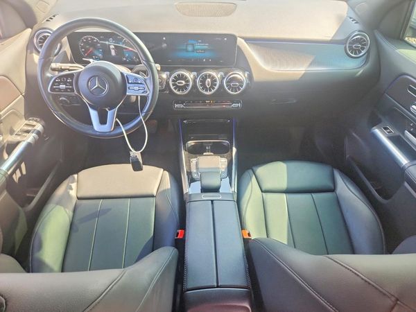 2021 MERCEDES-BENZ GLA