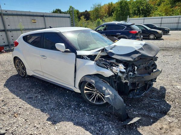2016 HYUNDAI VELOSTER