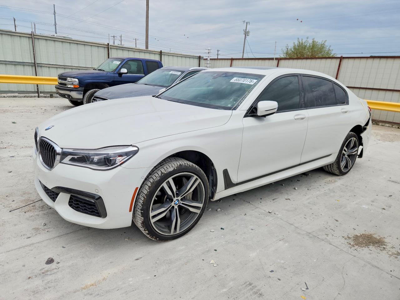 2017 BMW 750