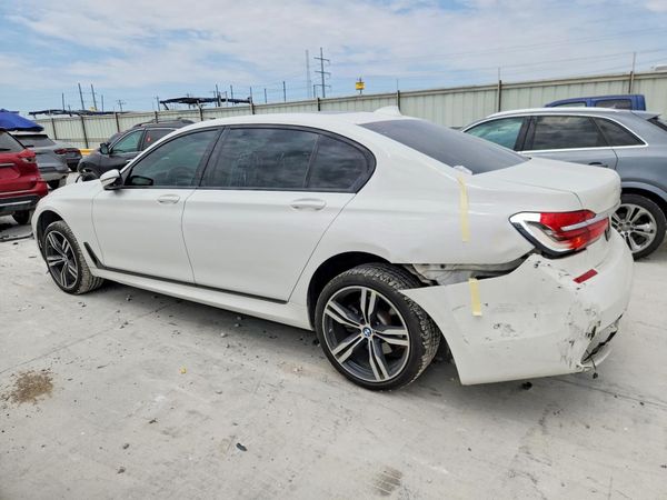 2017 BMW 750