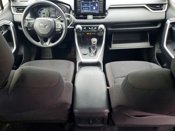 2021 TOYOTA RAV4 LE HV