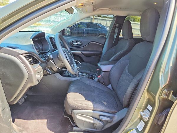 2019 JEEP CHEROKEE