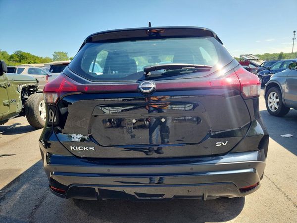 2024 NISSAN KICKS SV