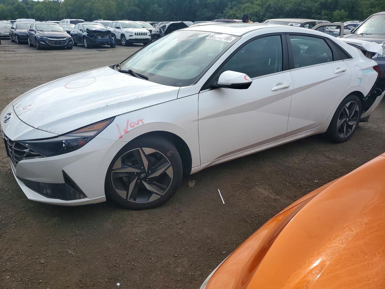 2021 HYUNDAI ELANTRA SEL w/ Premium Pkg