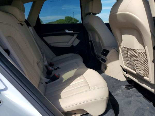 2022 AUDI Q5 quattro Premium Plus